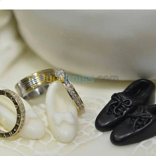 PHOTOGARAPHE.CAMERA WOMEN.DJ.HABILLEUS