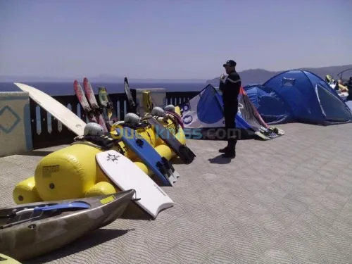 Location de bateaux et jetski bouée tracté Pédalo plongée sous marine ettoutes jeux nautique 