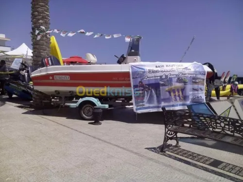 Location de bateaux et jetski bouée tracté Pédalo plongée sous marine ettoutes jeux nautique 