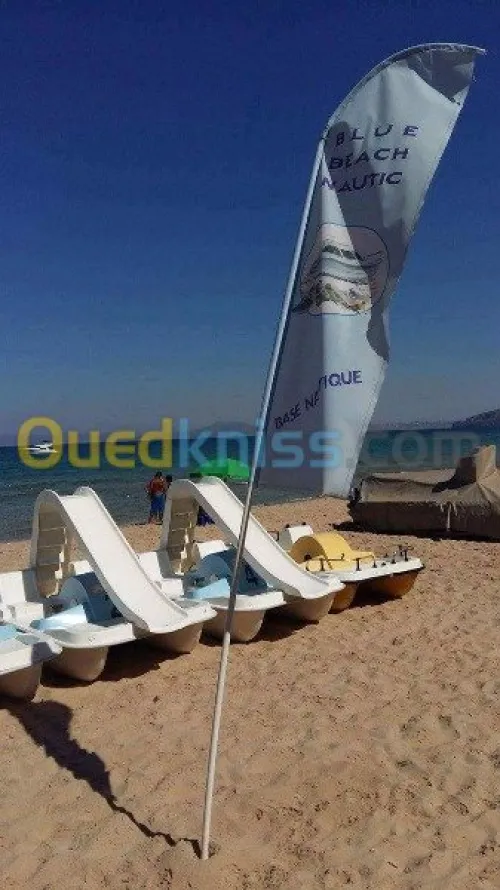Location de bateaux et jetski bouée tracté Pédalo plongée sous marine ettoutes jeux nautique 