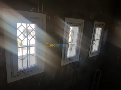نوافذ ..أبواب.. كبائن الحمامات الزجاجي