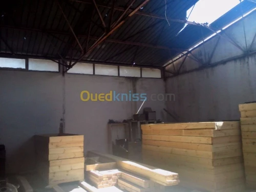 FABRICATION DE CHALETS EN BOIS ROUGE
