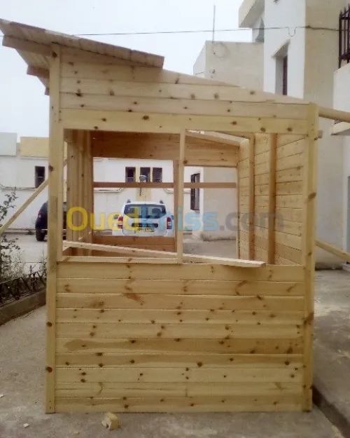 FABRICATION DE CHALETS EN BOIS ROUGE