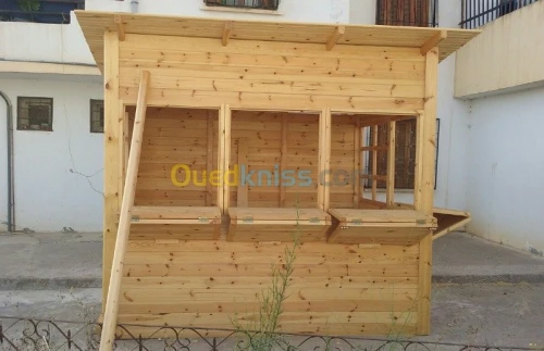 FABRICATION DE CHALETS EN BOIS ROUGE