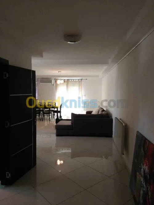 Location Appartement F3 Alger Hydra