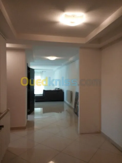 Location Appartement F3 Alger Hydra