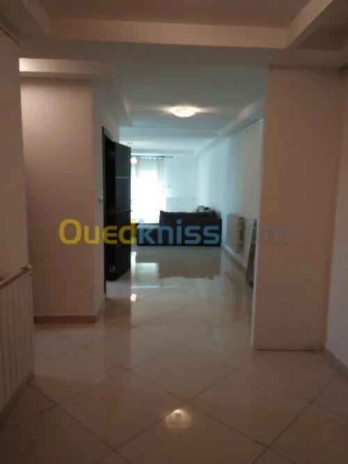 Location Appartement F3 Alger Hydra