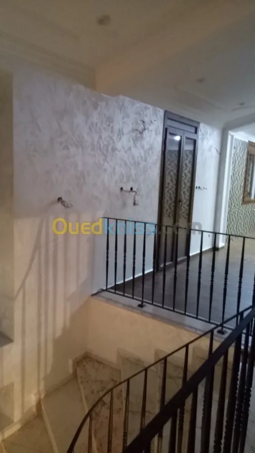 Decoration de peinture et b13