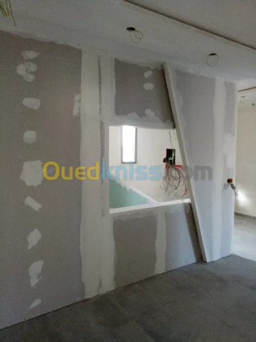 Decoration de peinture et b13