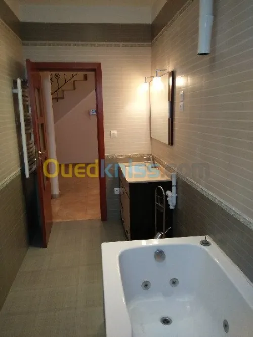 Location Duplex F5 Alger Hydra