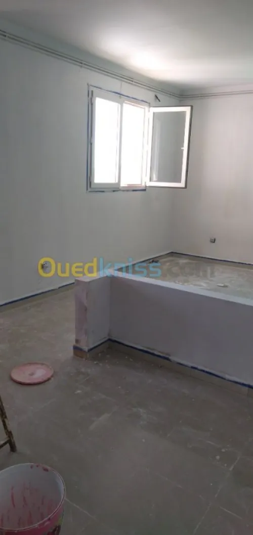 peintre  qualifié