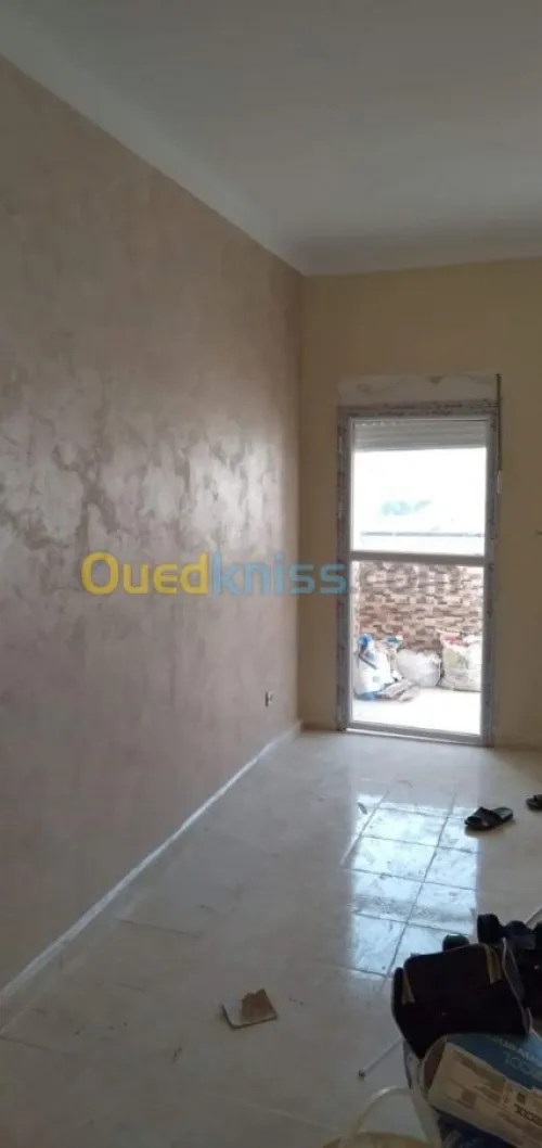 peintre  qualifié