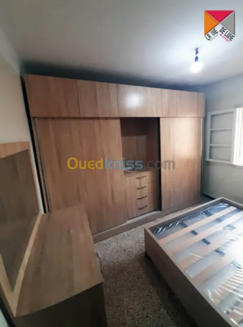 CHAMBRES A COUCHER     ****     sur mesure    ****
