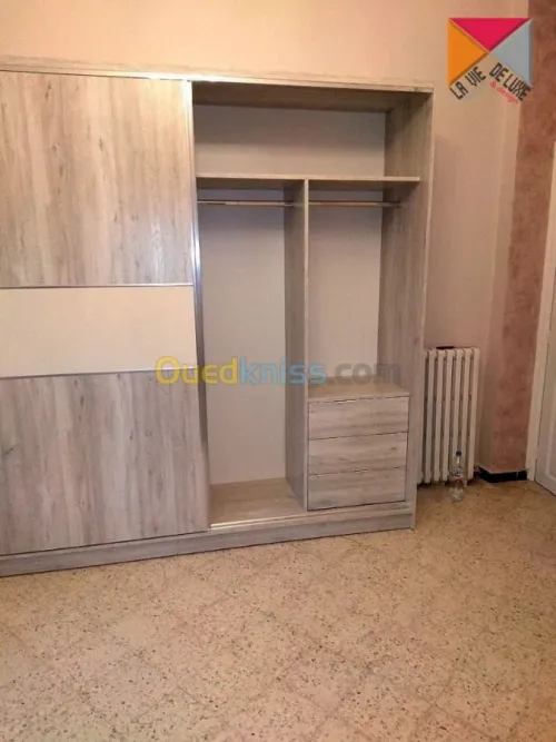 CHAMBRES A COUCHER     ****     sur mesure    ****