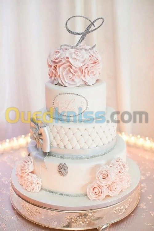 gâteaux cake Design en pâte à sucre 