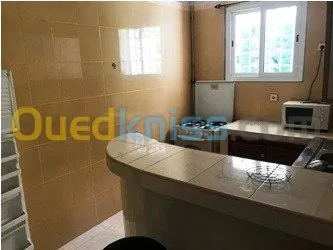 Location Niveau De Villa F3 Alger Hydra