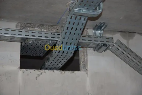 TRAVAUX D'ÉLECTRICITÉ