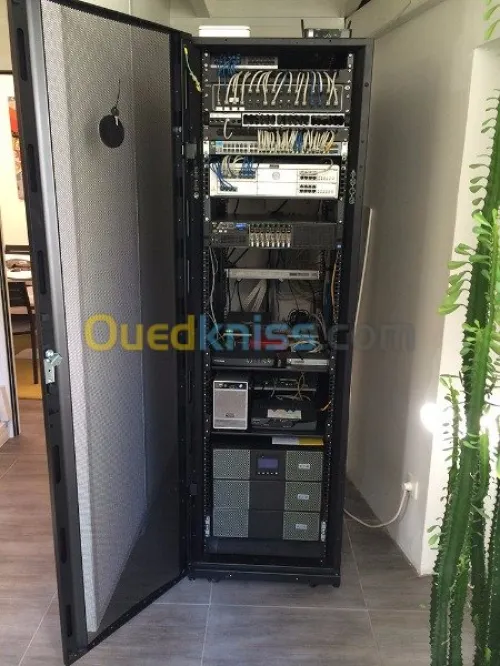 TRAVAUX D'ÉLECTRICITÉ