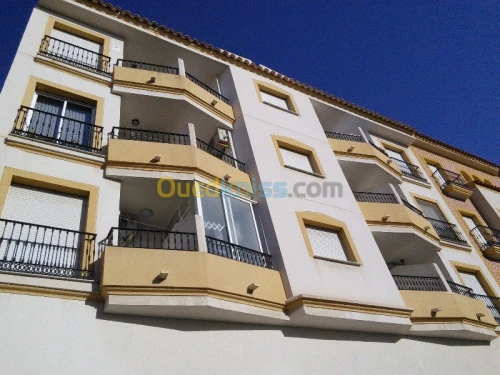 CONSTRUCTION DE BÂTIMENTS