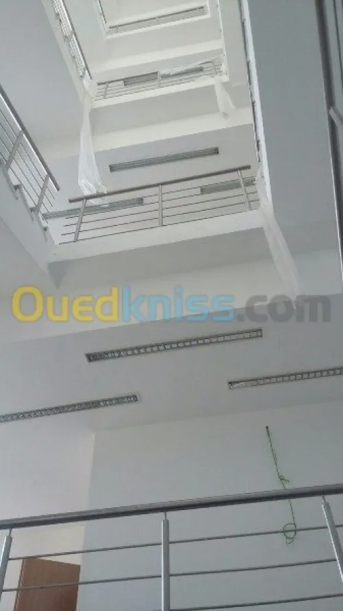 F/p rampe d'escalier en inox et en verre