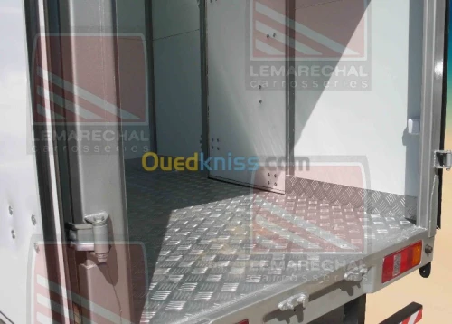 conteneur sur TIRSAM, DFSK, CHERY,PICK-UP(HILUX-NAVARA-B50..)...
