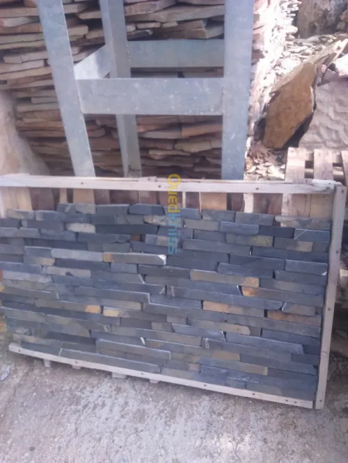 paves et pierres taillées 