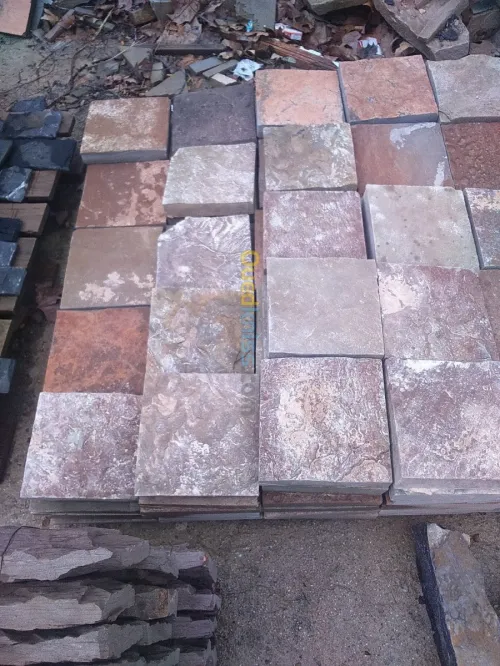 paves et pierres taillées 