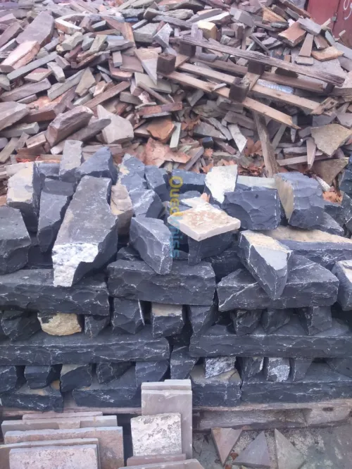 paves et pierres taillées 