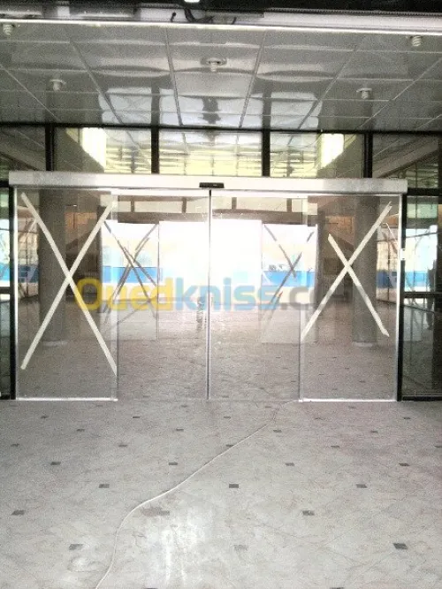 façade en verre trempè
