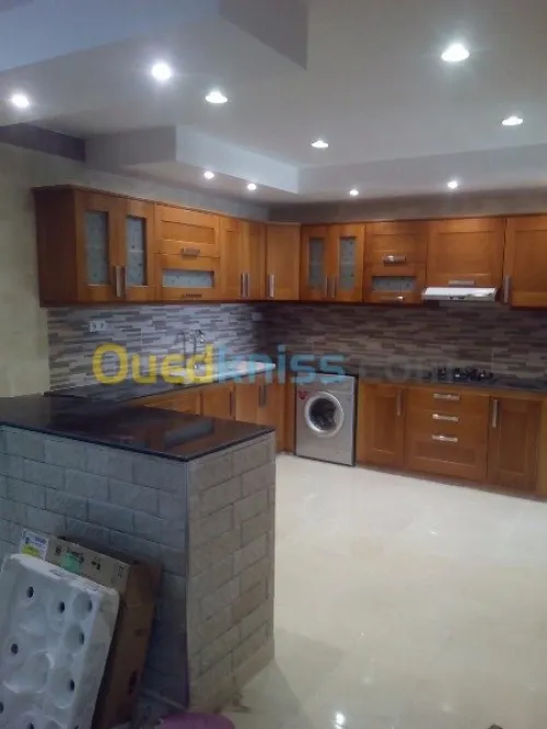 Cuisines sur Mesure en Bois Noble