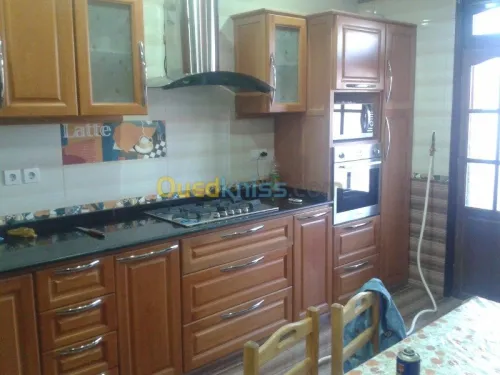 Cuisines sur Mesure en Bois Noble