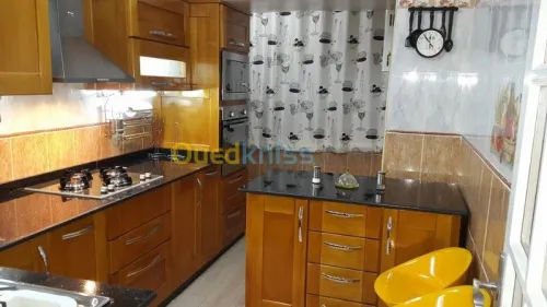 Cuisines sur Mesure en Bois Noble