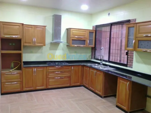 Cuisines sur Mesure en Bois Noble