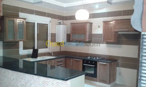 Cuisines sur Mesure en Bois Noble