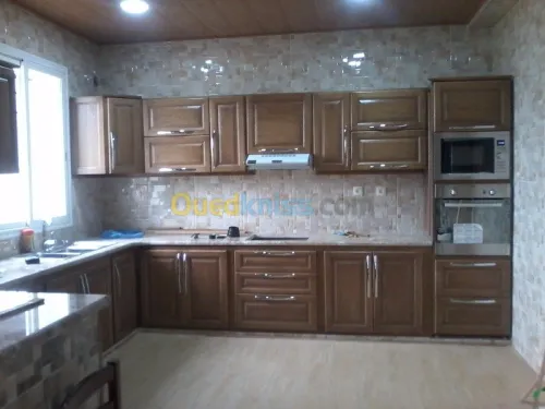Cuisines sur Mesure en Bois Noble