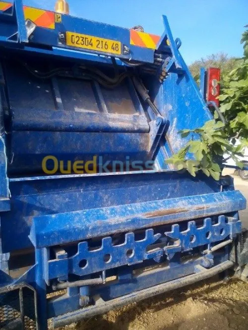 ENLEVEMENT ET TRAITEMENT DES DECHETS