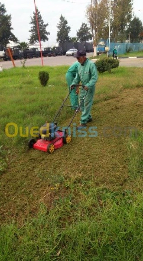 NETTOYAGE, ENTRETIEN ET DÉSINFECTION