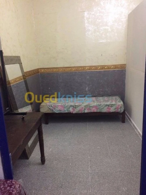 Salle de restauration Hadji