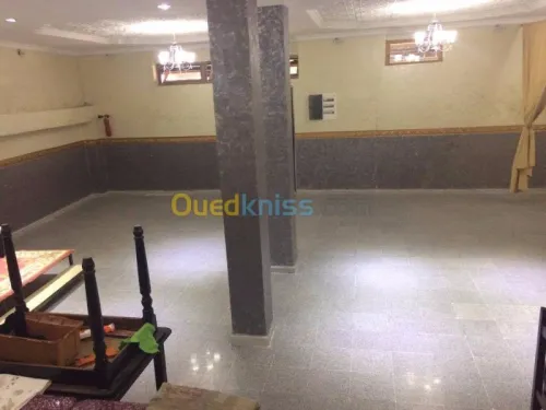 Salle de restauration Hadji