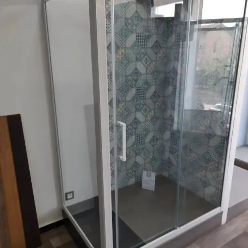 Cabine de douche / baignoire