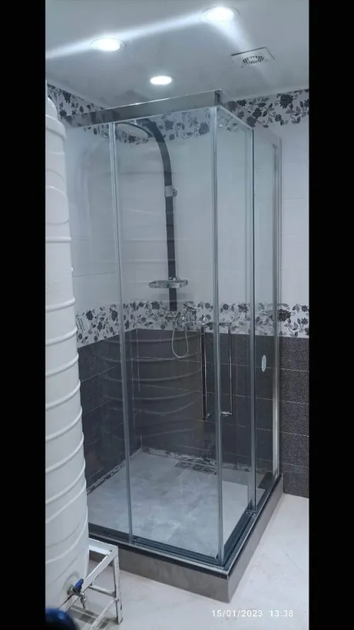 Cabine de douche / baignoire