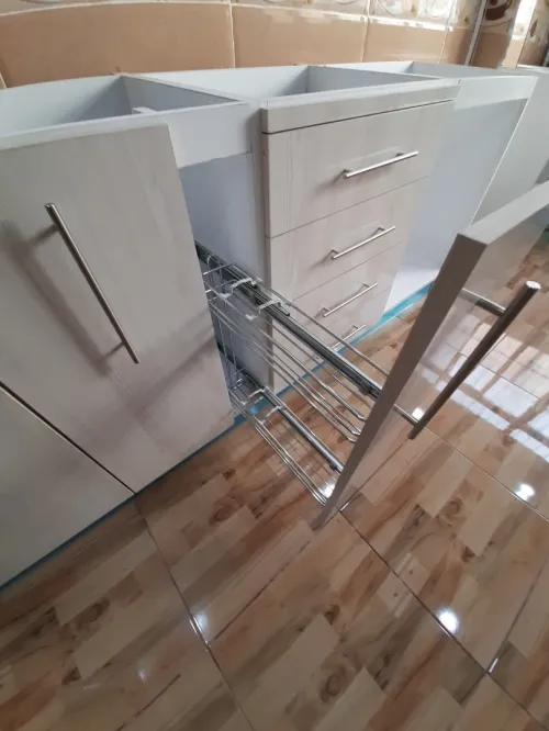 cuisine sur mesure hi-gloss et MDF
