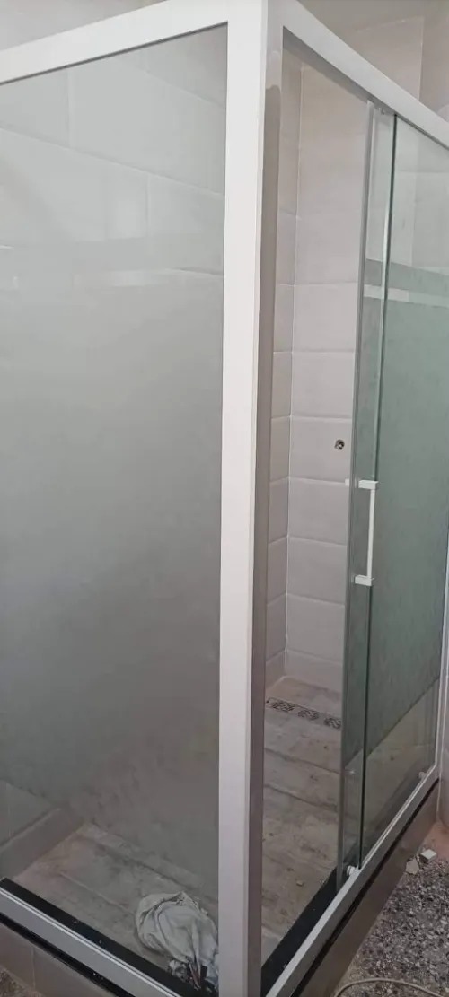 Cabine de douche / baignoire