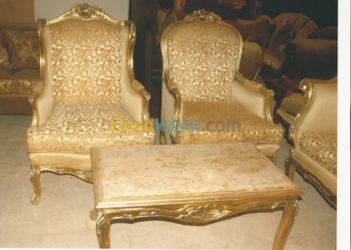 vernisseur tout types meubles egyptien