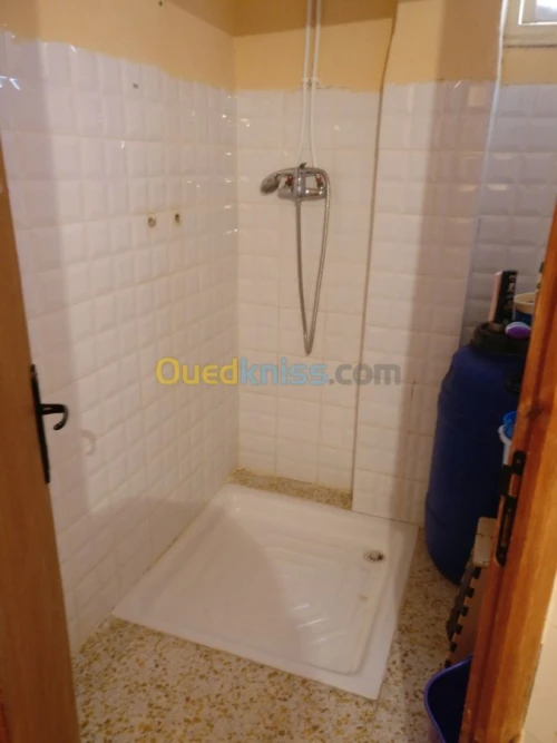 Location Appartement F2 Chlef Tenes