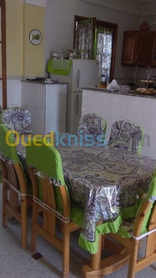 خياطة الشورة، والأفرشة، وغيرها