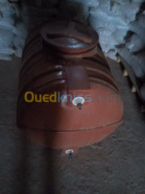 Batterie de poulets pondeuses 