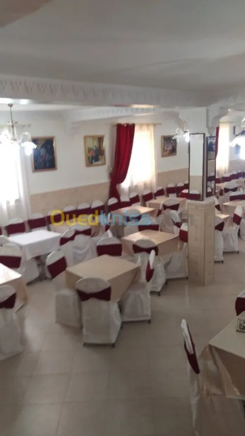 salle des fêtes et salle de diner