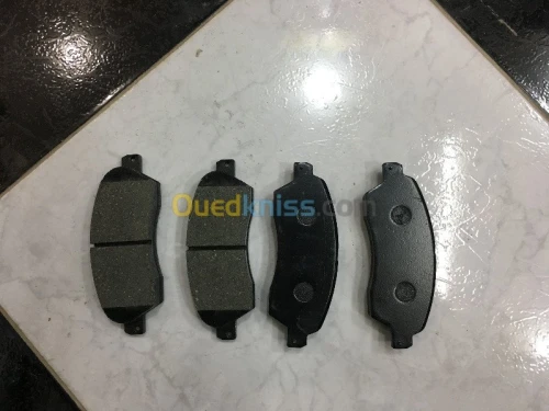 PLAQUETTE DE FREIN MAHINDRA GENIO