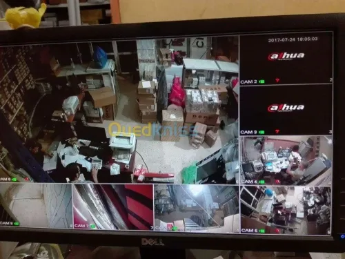 Installateur de caméra de surveillance